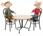 Preview: Maileg Puppenhaus Esstisch Set mit 2 Stühlen