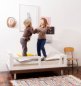 Preview: Oeuf Juniorbett Wallnuss mit spielenden Kindern