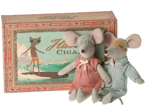 Maileg Mama und Papa Maus in der Zigarrenkiste
